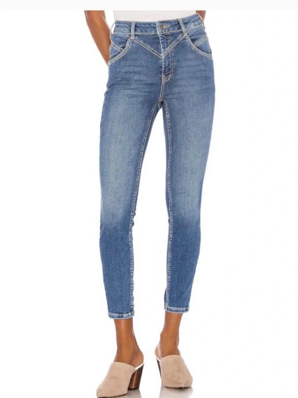 Free People/We the Free Riley seamed ankle jeans. Worn about 5-6x. 108 retail